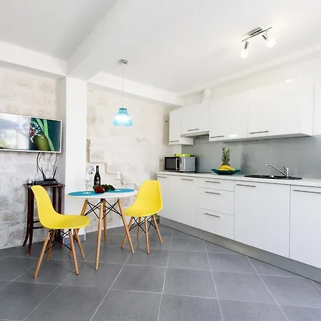 Apartment Tironi Trogir