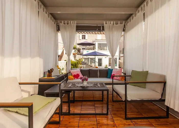 Tironi * טרוגיר