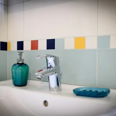 スタジオ ティロニ